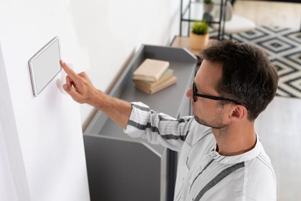 Construcción de casas con domótica avanzada en Madrid